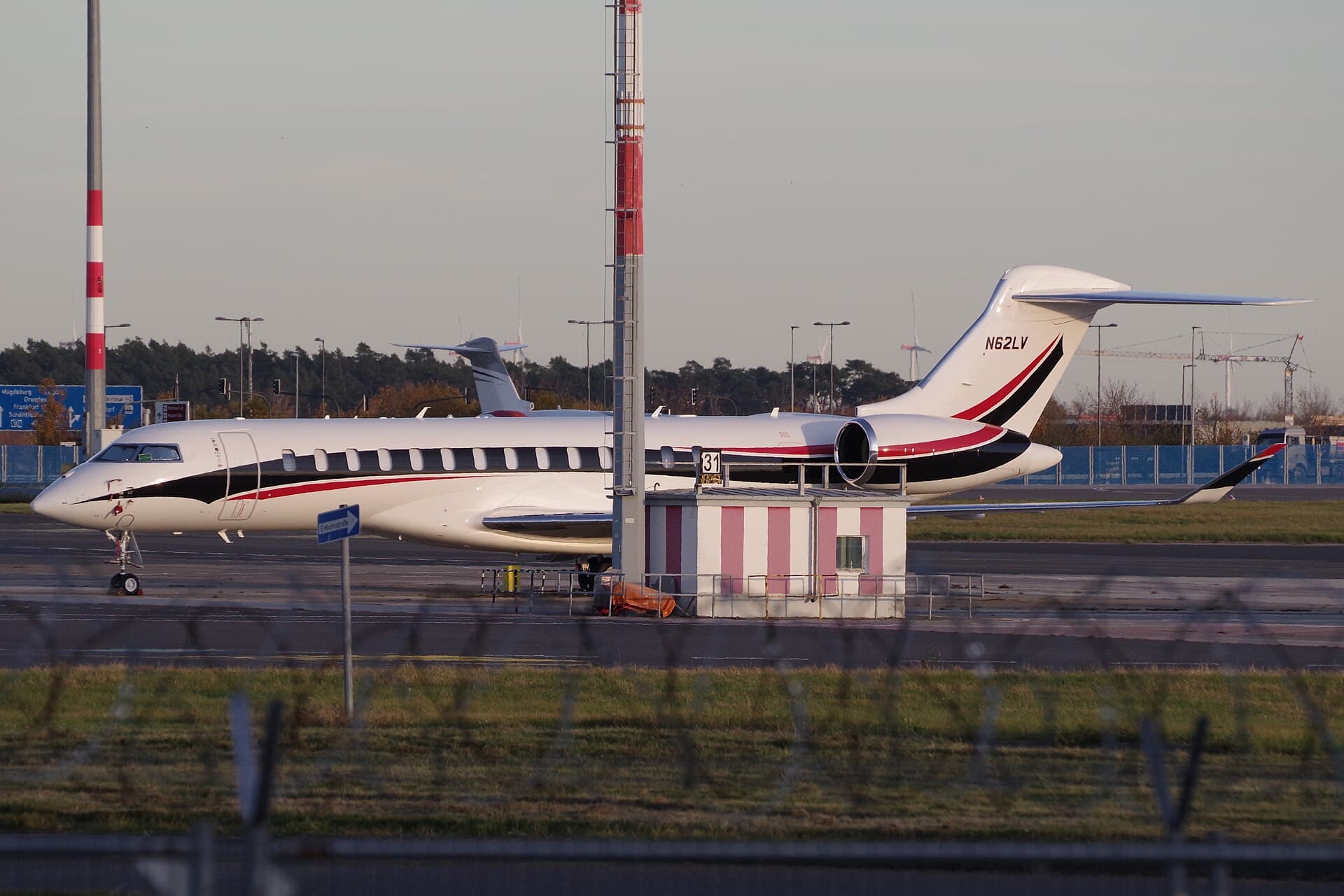 A Bombardier BD-700-2A12 Global 7500 business jet, US registration N62LV, photographed at an airport.